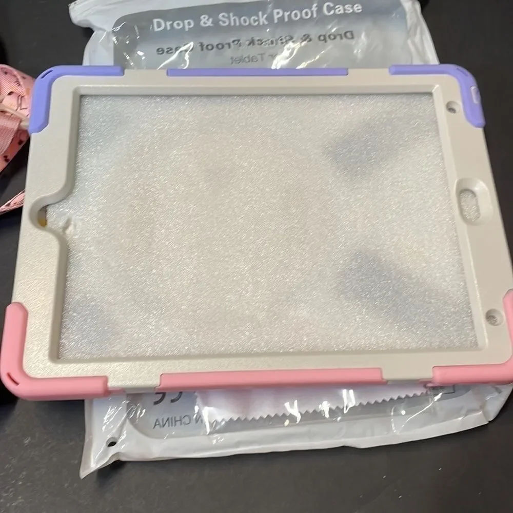 Braecn girls drop and shock proof case for tablet. NWOT